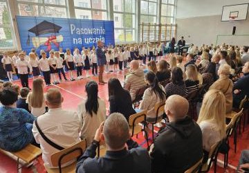 Uroczyste Ślubowanie Uczniów Klas Pierwszych