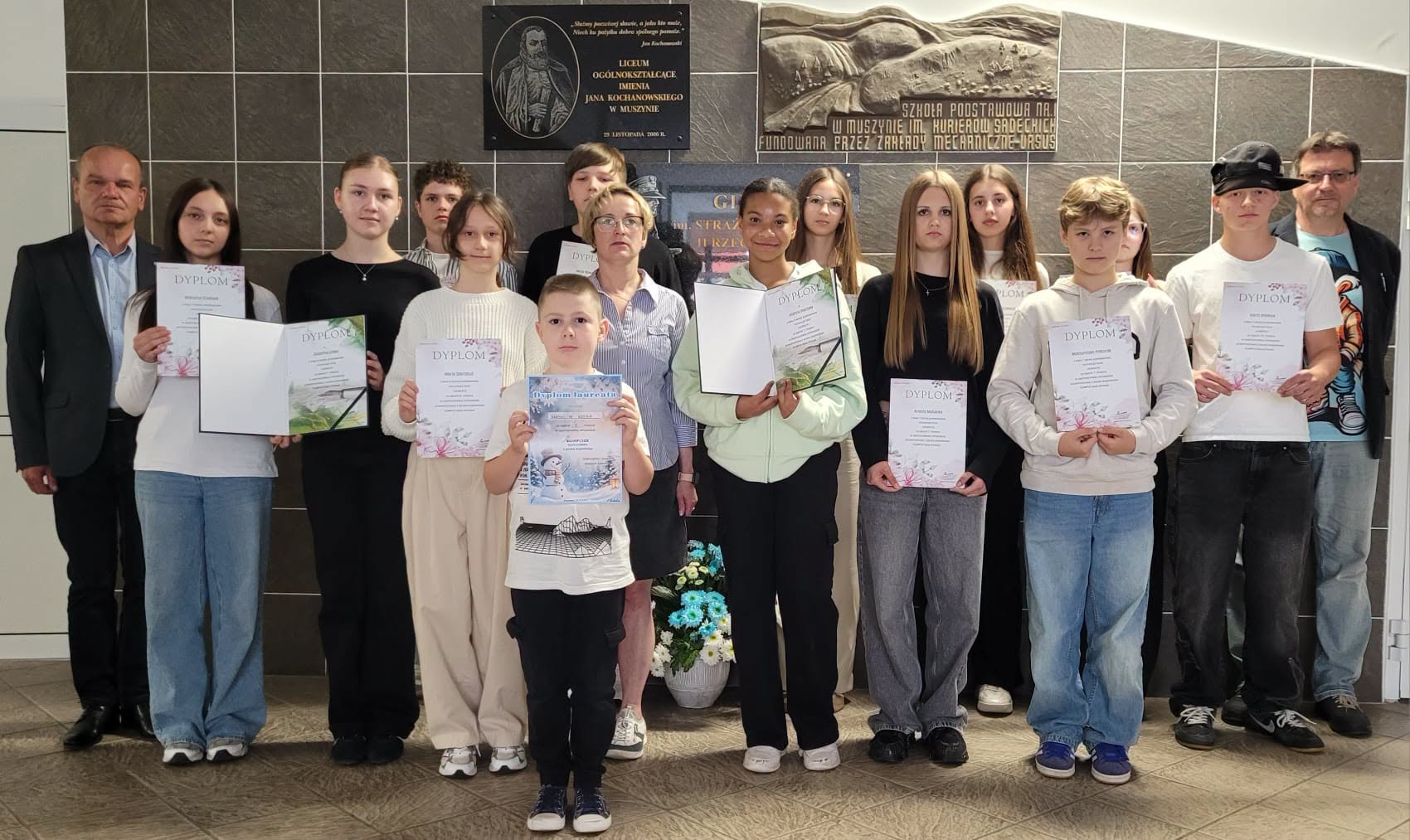 Laureaci olimpiady przedmiotowej języka angielskiego - Olimpus.